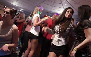 Certitude assuredly porn video with horny dipsomaniac chicks sucking dicks in advance party